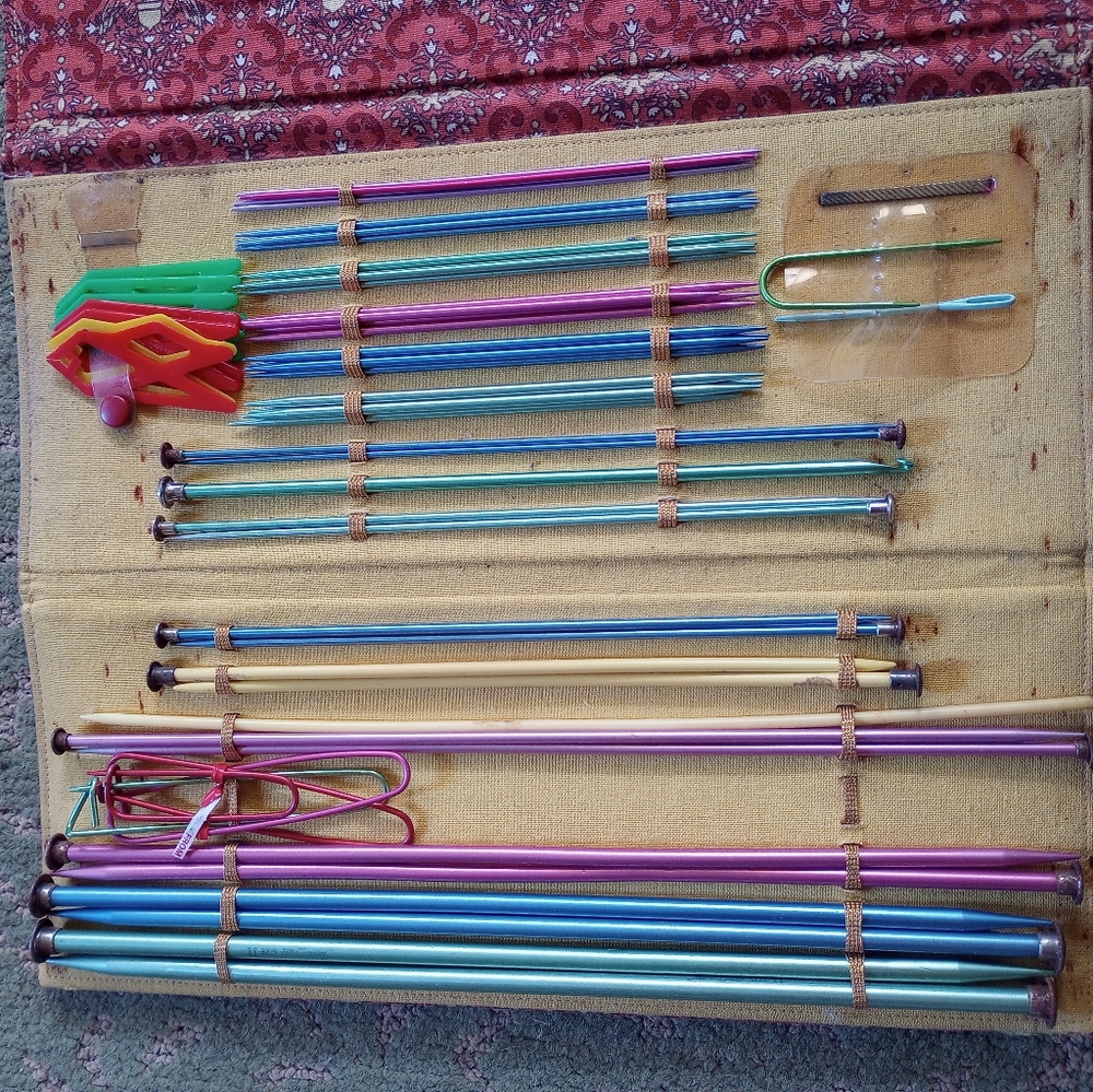 Vintage Susan Bates Hero Knitting Set